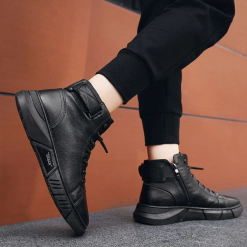 Bottes orthopédiques en cuir au pied