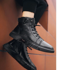 Bottes orthopédiques en cuir au pied