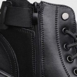 Design du bottes orthopédiques en cuir