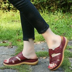 sandale-orthopedique-femme