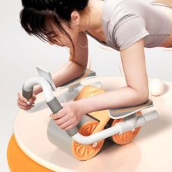Roue à roulettes Plank Ab pour Core Trainer en exercice