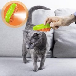 Image d'une brosse vapeur 3-en-1 pour chiens et chats, adaptée aux poils courts et longs, avec un pelage lisse et soigné après le toilettage.