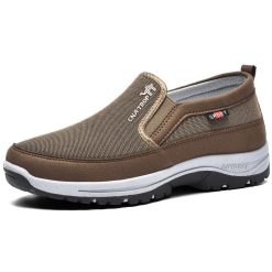 Découvrez l'élégance discrète de nos mocassins décontractés en maille. Conçus pour s'adapter parfaitement à la forme de vos pieds grâce à leur semelle en mousse à mémoire de forme.