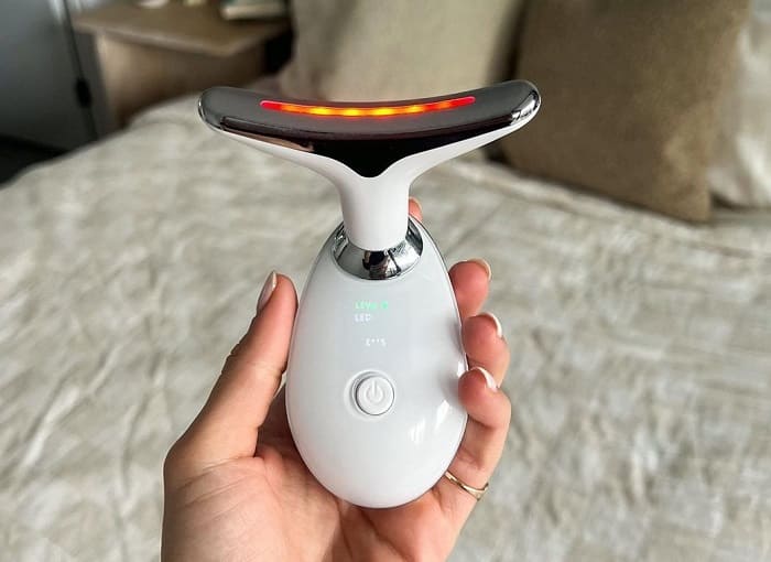 Appareil anti rides masseur facial électrique