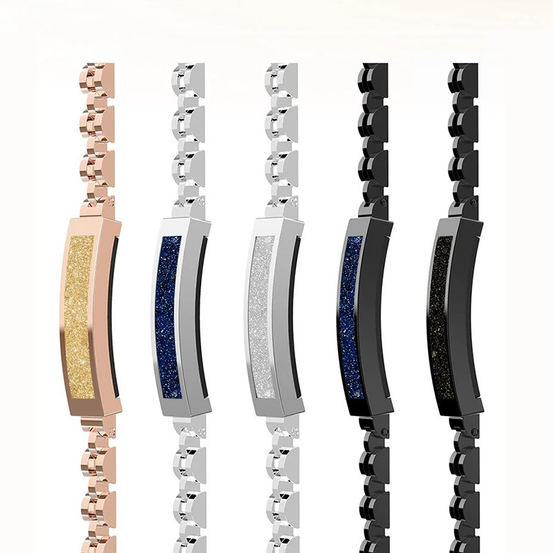 Bracelet connecté femme étanche avec certification IP68 pour résister à l’eau et à la transpiration