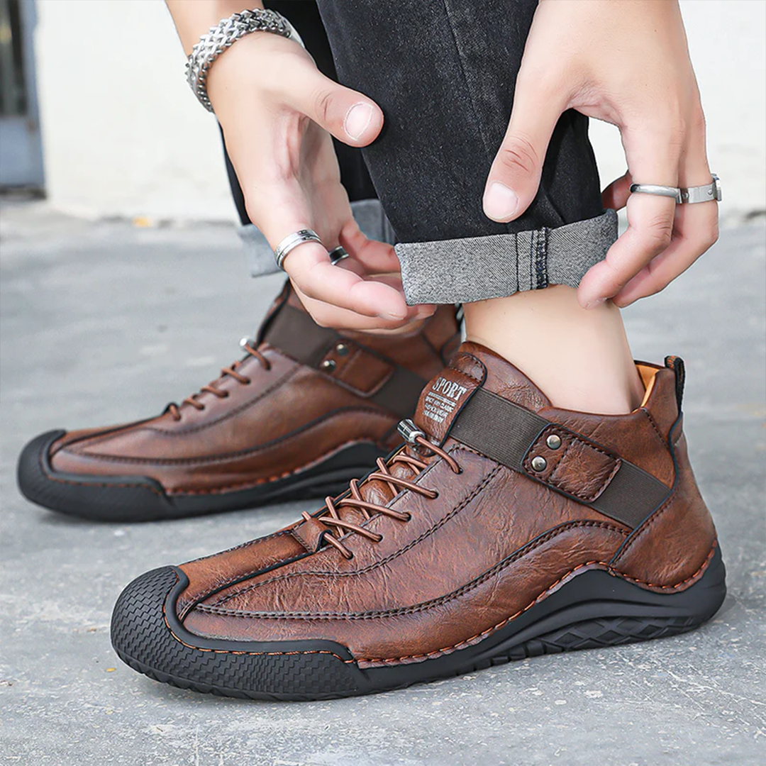 Bottes en cuir pour homme assorties à un jean ou un pantalon habillé
