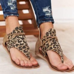 Sandale leopard femme